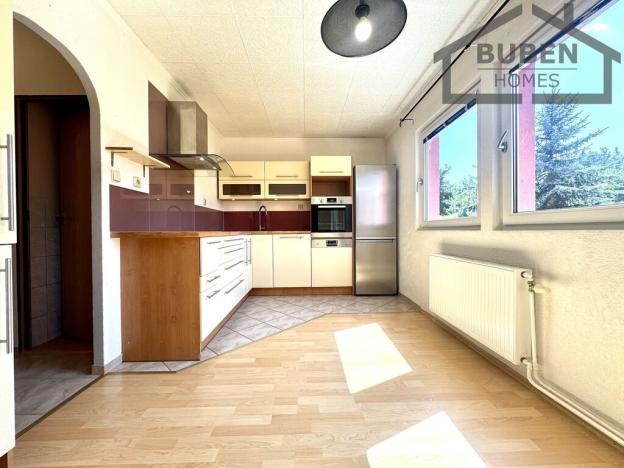 Prodej bytu 3+1, Tachov, Sládkova, 82 m2