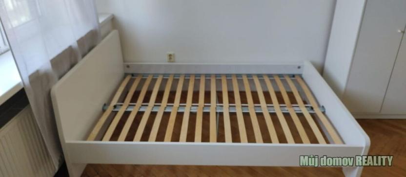 Pronájem bytu 1+kk, Praha - Smíchov, Stroupežnického, 36 m2