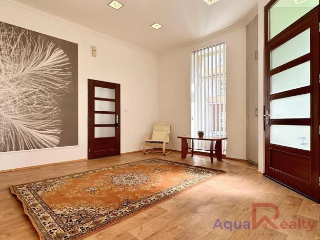Pronájem obchodního prostoru, Karlovy Vary, Foersterova, 51 m2
