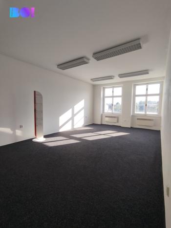 Pronájem kanceláře, Frýdek-Místek, náměstí Svobody, 97 m2