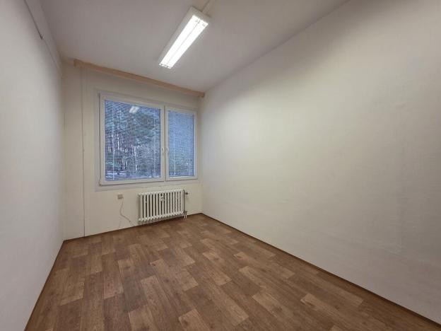 Pronájem kanceláře, Plzeň, Tachovská, 13 m2