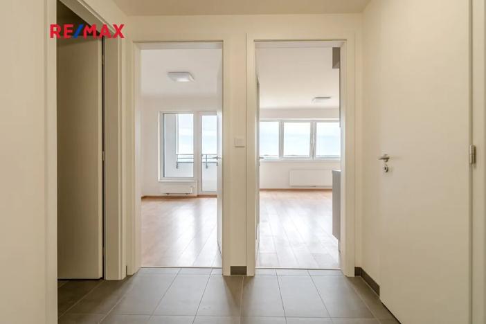 Pronájem bytu 2+kk, Praha - Kamýk, Zimova, 55 m2