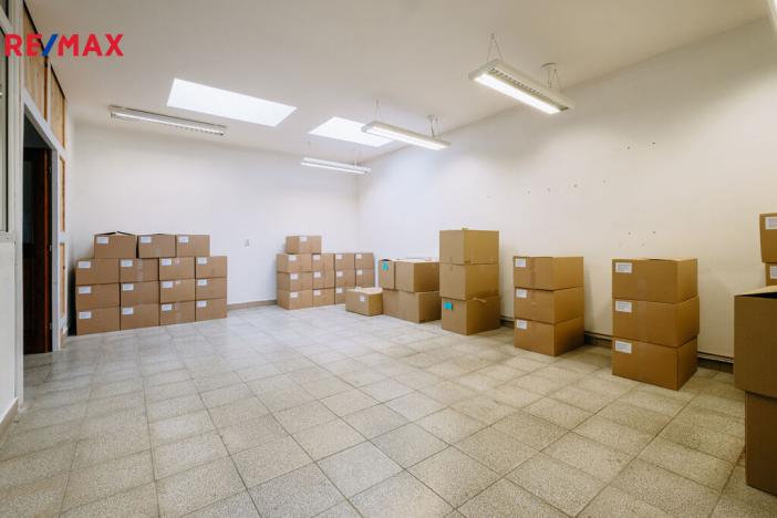 Prodej výrobních prostor, Třebíč - Borovina, Fibichova, 360 m2