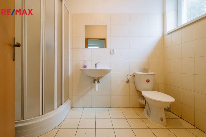 Prodej výrobních prostor, Třebíč - Borovina, Fibichova, 360 m2