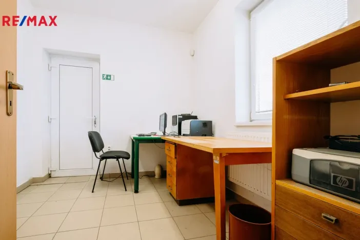 Prodej výrobních prostor, Třebíč - Borovina, Fibichova, 360 m2