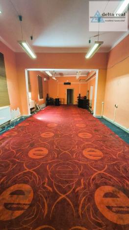 Pronájem obchodního prostoru, Šumperk, Hlavní třída, 141 m2