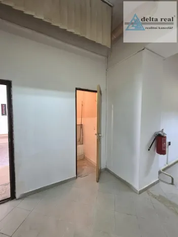 Pronájem obchodního prostoru, Šumperk, Hlavní třída, 141 m2