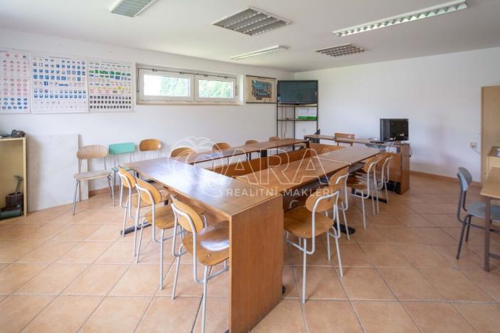 Pronájem skladu, Mělník, Kokořínská, 249 m2