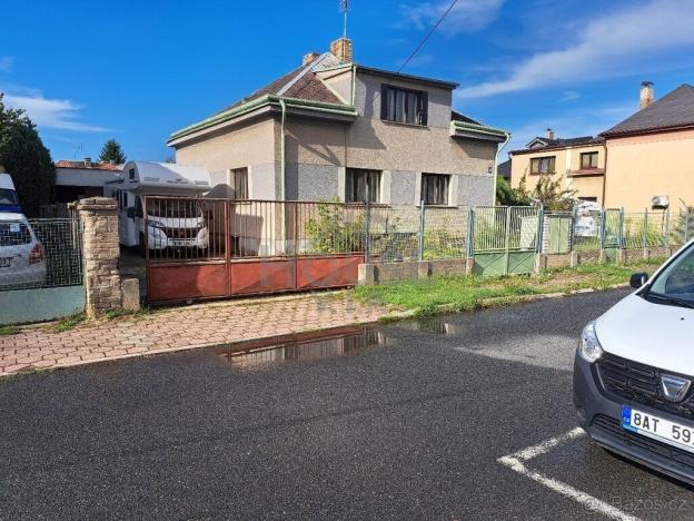 Prodej rodinného domu, Praha - Horní Počernice, Lhotská, 240 m2