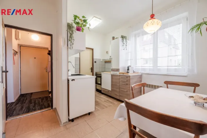 Prodej bytu 4+1, Horoměřice, K Bytovkám, 94 m2