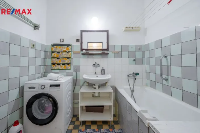 Prodej bytu 4+1, Horoměřice, K Bytovkám, 94 m2