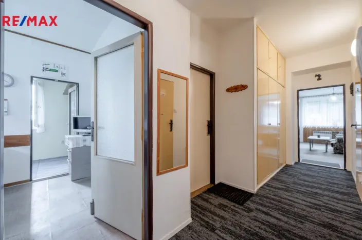 Prodej bytu 4+1, Horoměřice, K Bytovkám, 94 m2