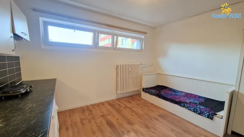 Pronájem bytu 1+kk, Praha - Strašnice, Ke Strašnické, 20 m2