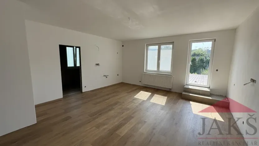 Prodej bytu 2+kk, Dlouhá Ves, 48 m2