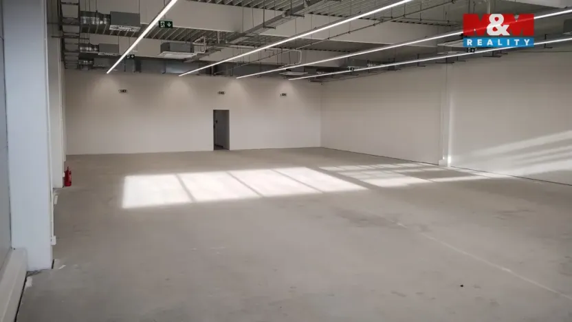 Pronájem obchodního prostoru, Jablunkov, Nádražní, 300 m2