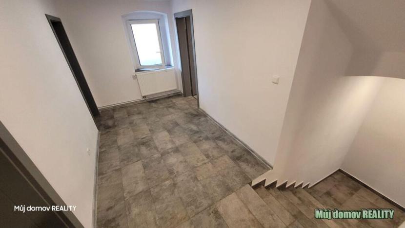 Prodej vícegeneračního domu, Vrutice - Svařenice, 1143 m2