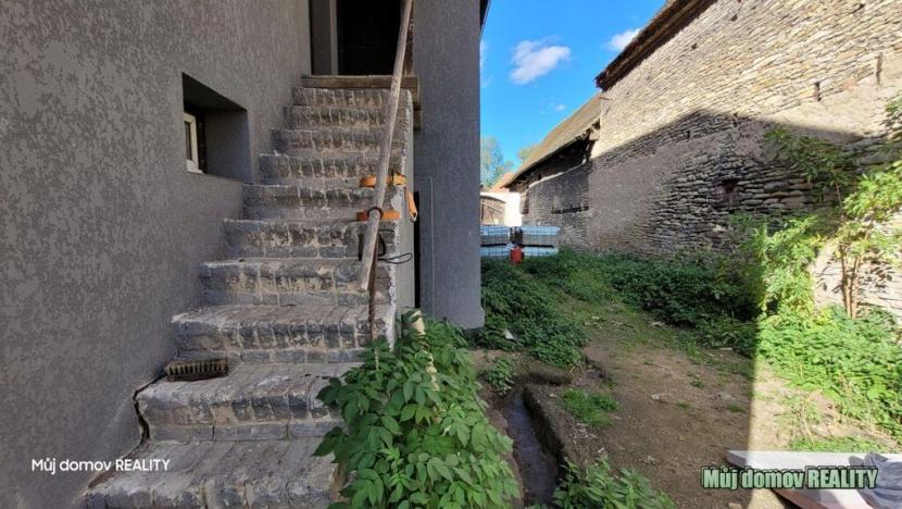 Prodej vícegeneračního domu, Vrutice - Svařenice, 1143 m2