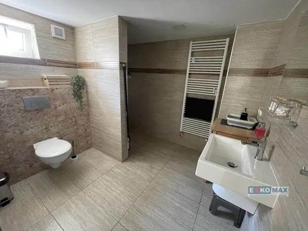 Prodej apartmánu, Hlohovec, Hlavní, 267 m2