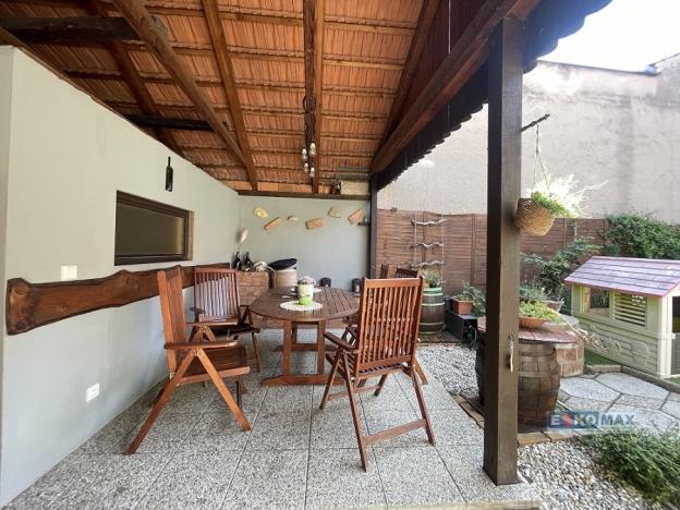 Prodej rodinného domu, Hlohovec, Hlavní, 267 m2