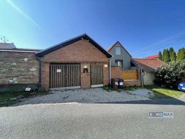 Prodej rodinného domu, Hlohovec, Hlavní, 267 m2