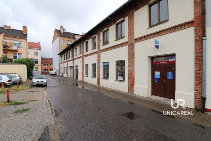 Pronájem obchodního prostoru, Brno - Husovice, Dukelská třída, 240 m2