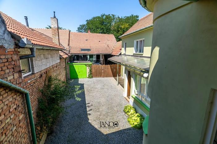 Prodej rodinného domu, Hovorany, 180 m2