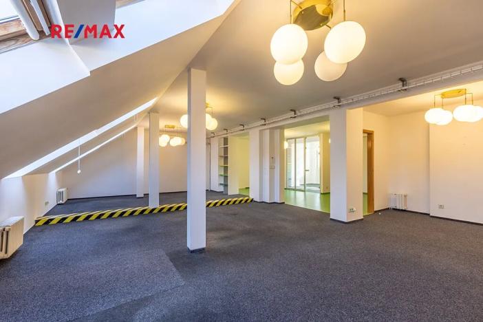 Prodej činžovního domu, Praha - Nové Město, Na bojišti, 728 m2