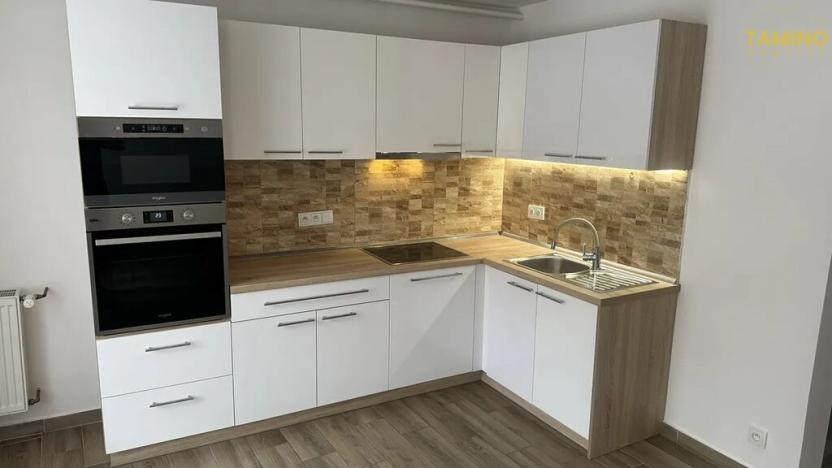 Pronájem bytu 2+kk, Moravské Budějovice, nám. Míru, 55 m2