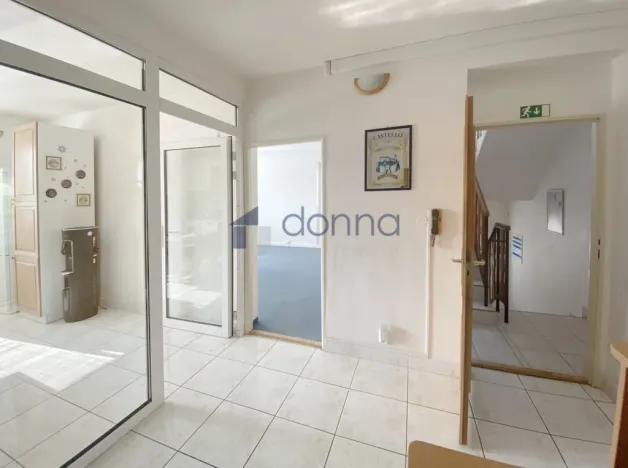 Pronájem kanceláře, Praha, Hněvkovská, 48 m2