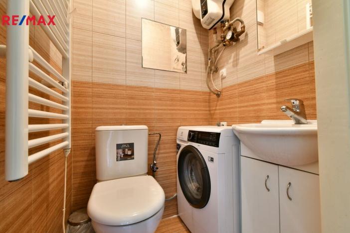 Prodej rodinného domu, Lázně Bělohrad, Malé náměstí, 82 m2