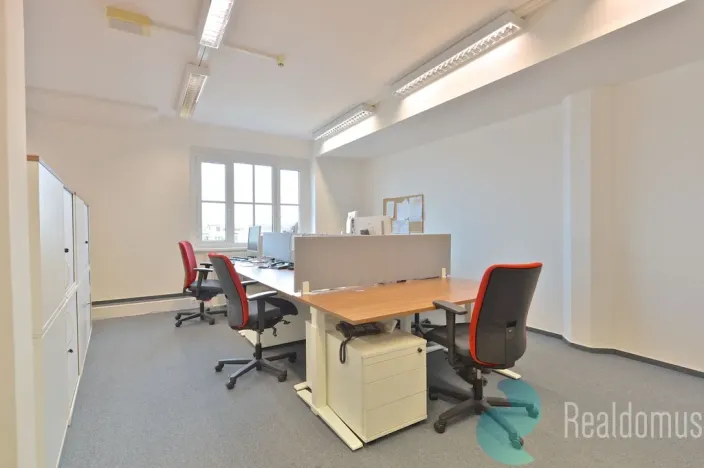 Pronájem kanceláře, České Budějovice, Pražská tř., 100 m2