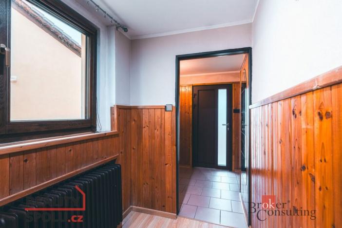 Prodej rodinného domu, Litohlavy, 340 m2