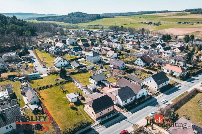 Prodej rodinného domu, Litohlavy, 340 m2