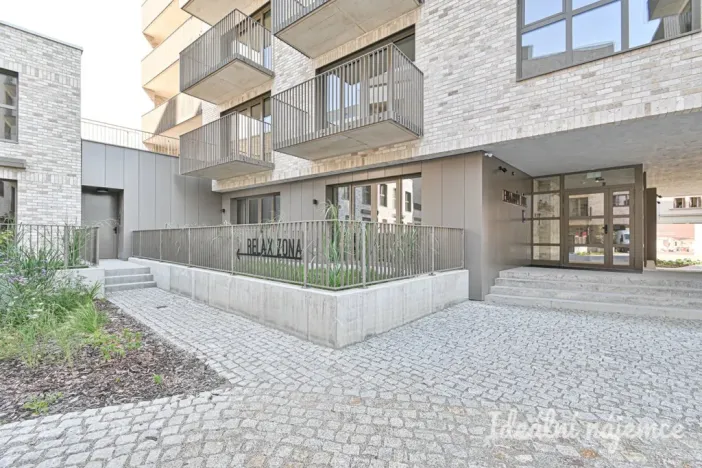 Pronájem bytu 1+kk, Brno, Bratislavská, 35 m2