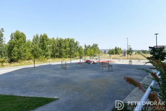Pronájem bytu 2+kk, Praha - Karlín, Sokolova, 58 m2