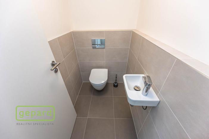 Pronájem bytu 2+kk, Praha - Smíchov, Holečkova, 63 m2