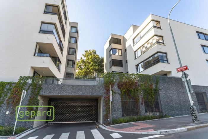 Pronájem bytu 2+kk, Praha - Smíchov, Holečkova, 63 m2