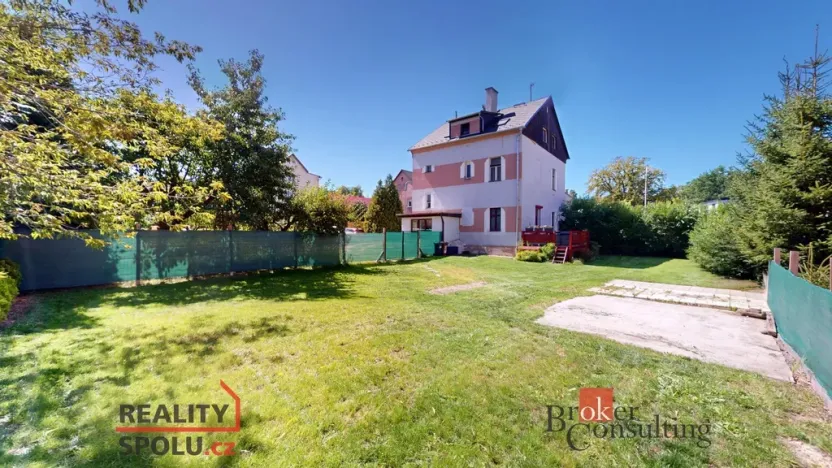 Prodej bytu 2+kk, Karlovy Vary - Stará Role, Svobodova, 62 m2