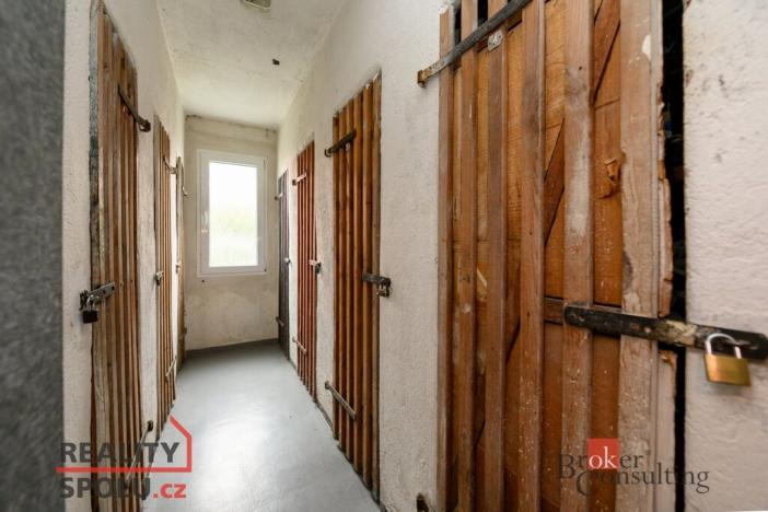 Prodej bytu 2+1, Plzeň - Doubravka, Ke Špitálskému lesu, 58 m2