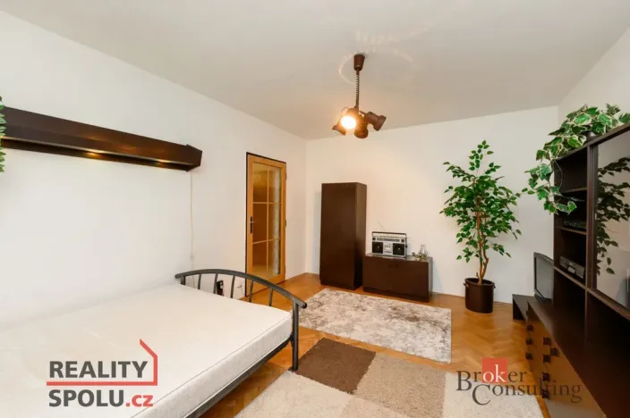 Prodej bytu 2+1, Plzeň - Doubravka, Ke Špitálskému lesu, 58 m2