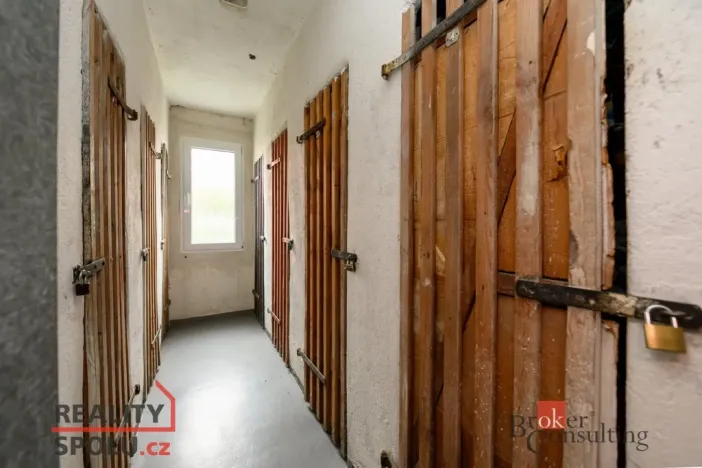 Prodej bytu 2+1, Plzeň - Doubravka, Ke Špitálskému lesu, 58 m2