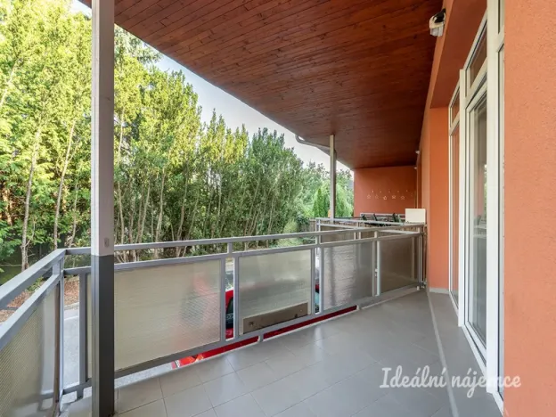 Pronájem bytu 1+kk, Praha - Horní Počernice, Běchorská, 48 m2