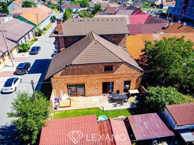 Prodej rodinného domu, Hevlín, 160 m2