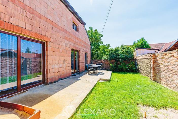 Prodej rodinného domu, Hevlín, 160 m2