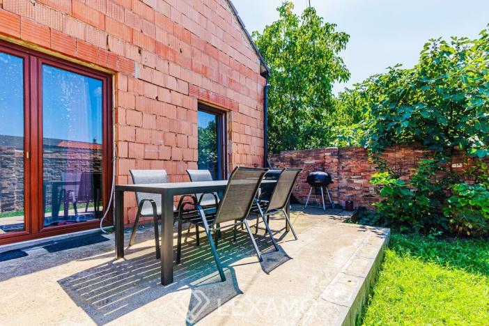 Prodej rodinného domu, Hevlín, 160 m2