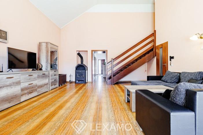 Prodej rodinného domu, Hevlín, 160 m2