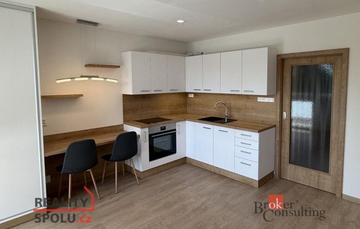 Pronájem bytu 1+kk, Plzeň, Sokolovská, 34 m2