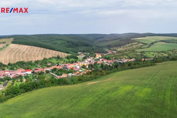 Prodej pole, Lovčice, 5541 m2
