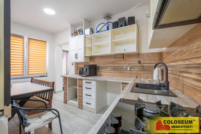 Prodej vícegeneračního domu, Dolní Kounice, 170 m2