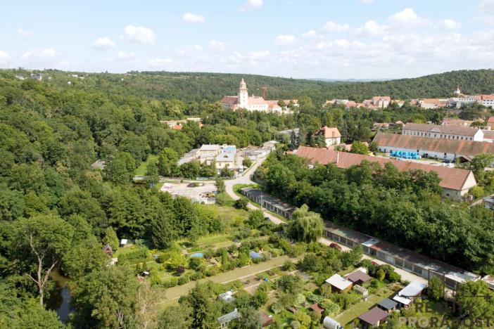 Prodej zahrady, Moravský Krumlov, 756 m2